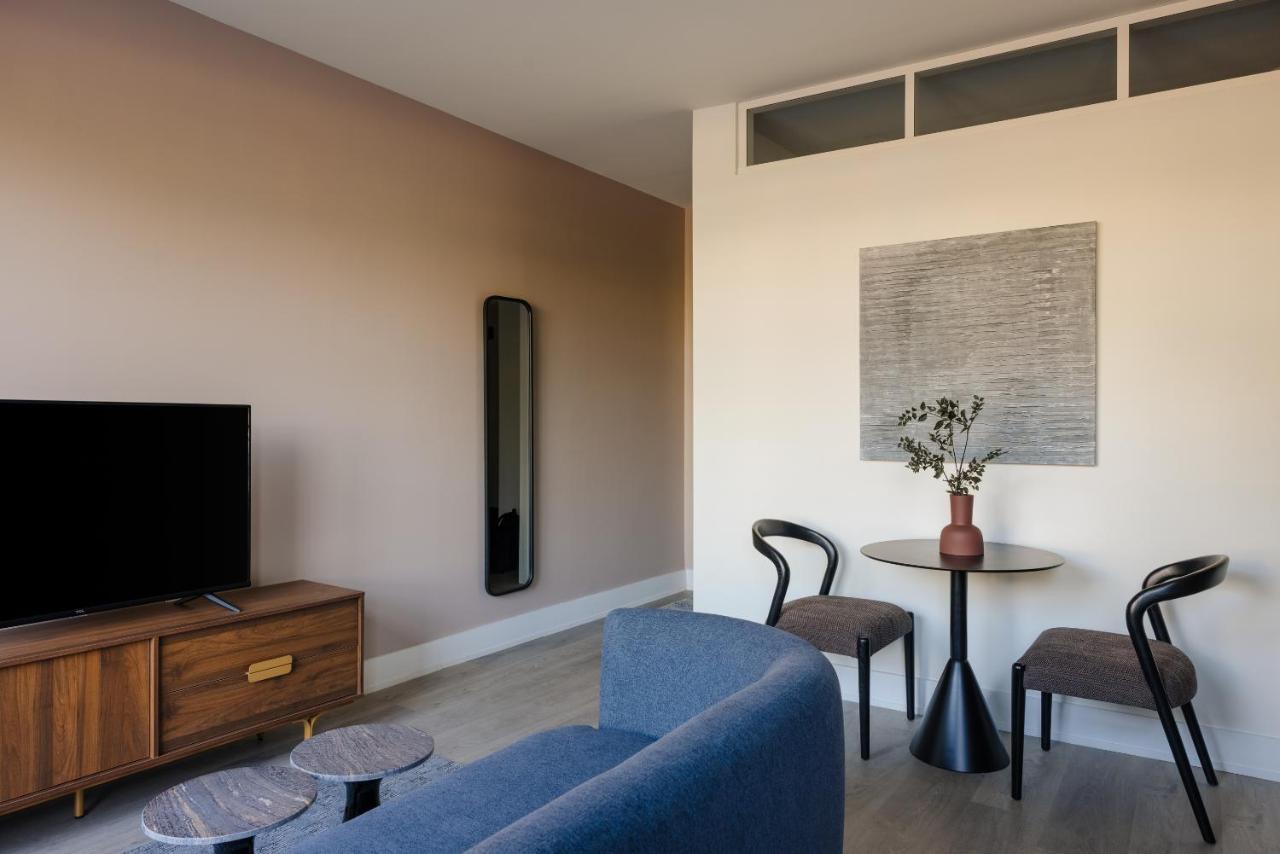 Reside Noma, A Wyndham Residence Washington Exterior photo