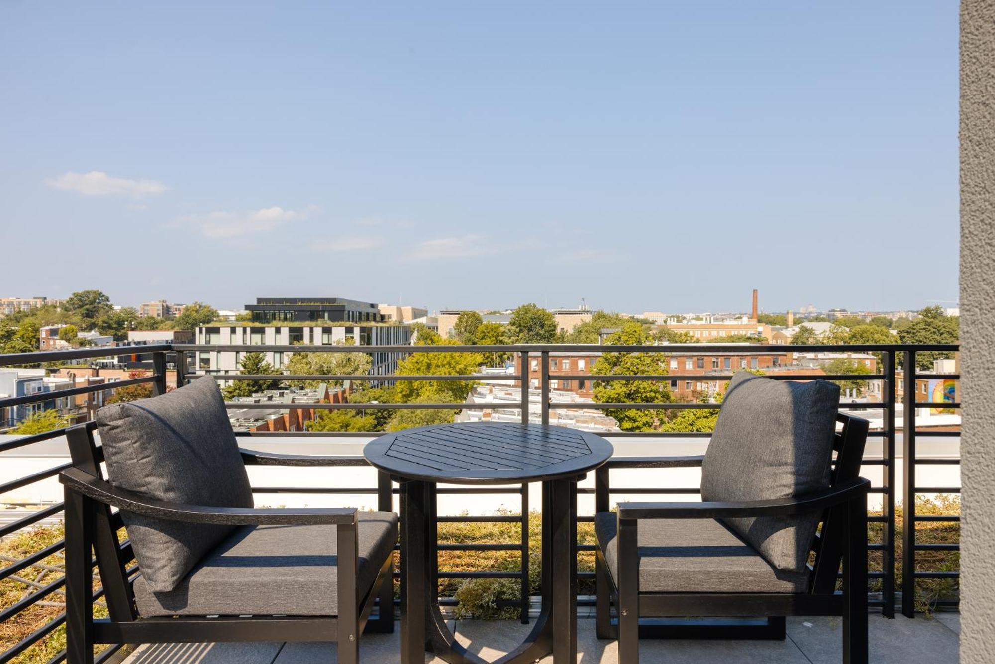 Reside Noma, A Wyndham Residence Washington Exterior photo