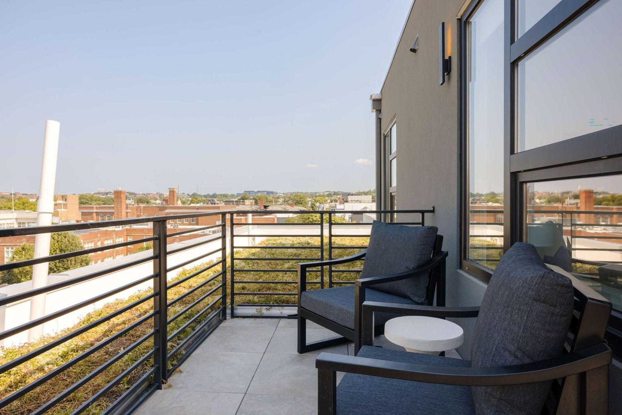 Reside Noma, A Wyndham Residence Washington Exterior photo